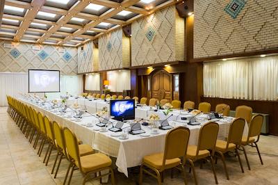 هتل هما شیراز