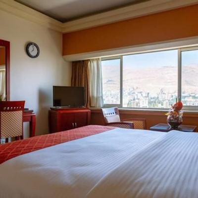 هتل هما شیراز