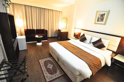 فونیشیا هتل