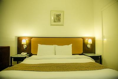 فونیشیا هتل