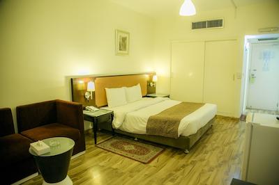 فونیشیا هتل