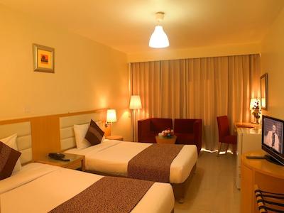 فونیشیا هتل