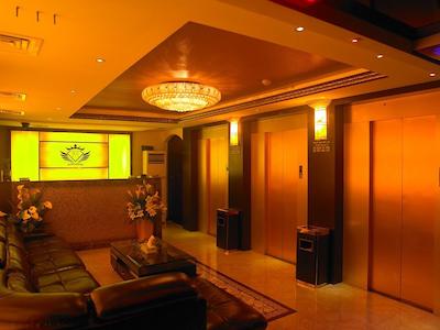 فونیشیا هتل