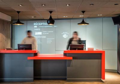 ایبیس پاریس گره دود نورد لا فیت