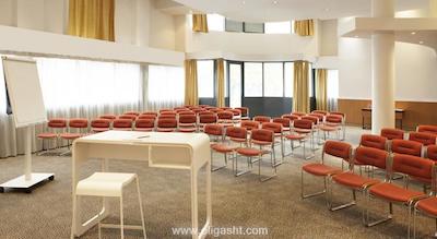 نوتل پاریس پورت دیتلی