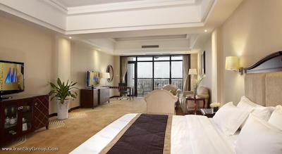 ماریتیم هتل شنینگ