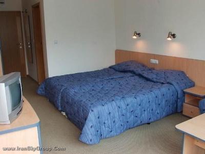 هالیدی پارک هتل