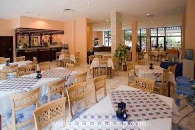 هالیدی پارک هتل