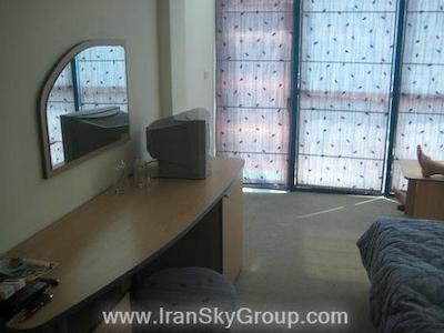 هالیدی پارک هتل