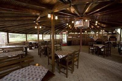 هالیدی پارک هتل