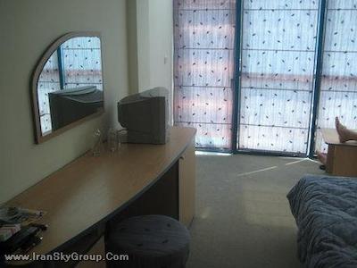 هالیدی پارک هتل