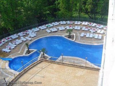 هالیدی پارک هتل