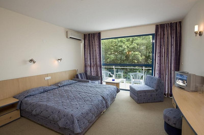 هالیدی پارک هتل