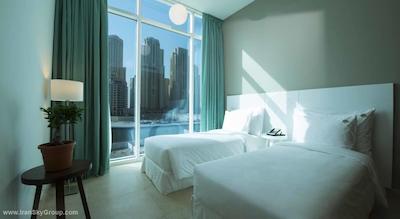 جانا پلیس دبی مارینا