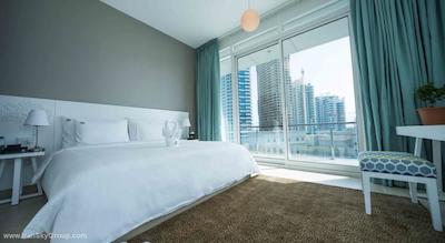 جانا پلیس دبی مارینا