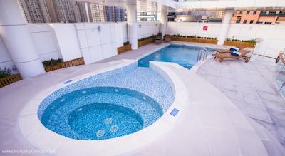 جانا پلیس دبی مارینا