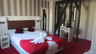 پاویلن اپرا لافایت