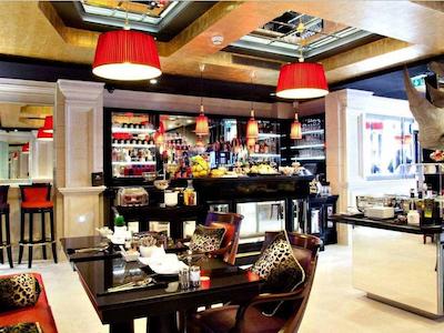 هتل میسن البر چمپس الیسیس ماک مهن