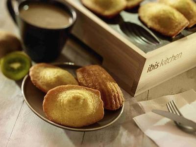 ایبیس دومسنیل پورت دور