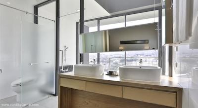 یستین تان هتل چینگ مای