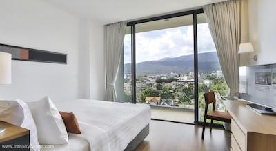 یستین تان هتل چینگ مای