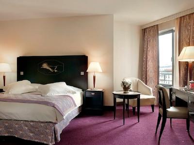 لهتل دود کللکتیننور