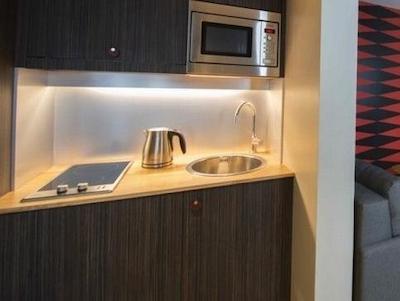 اپپرتمنتس هلزیر چمپس الیسیس