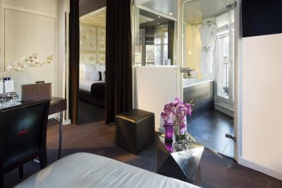 گرند هتل اس تی میشل