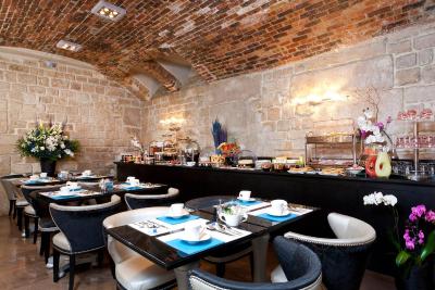 گرند هتل اس تی میشل