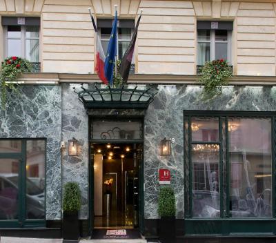 گرند هتل اس تی میشل