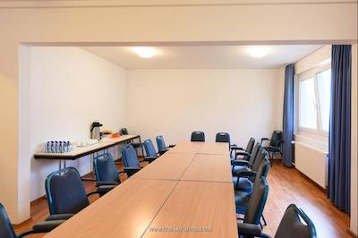 ا اند آوع برلین کلومبوس