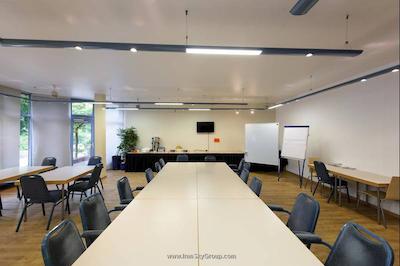 ا اند آوع برلین کلومبوس