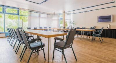 ا اند آوع برلین کلومبوس