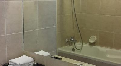 ناریس آرت هتل