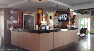 ناریس آرت هتل