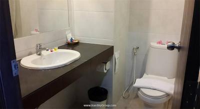 ناریس آرت هتل