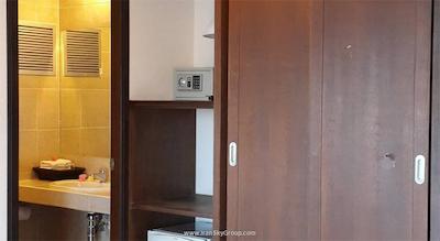 ناریس آرت هتل