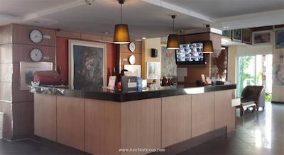 ناریس آرت هتل