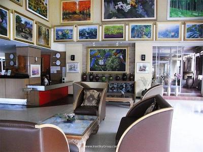 ناریس آرت هتل