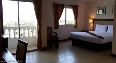 ناریس آرت هتل