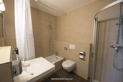 گوته بیزینس هتل