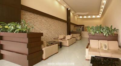 گلدن پالاس بوکیت بینتانگ