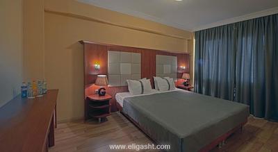 گلدن پالاس بوکیت بینتانگ