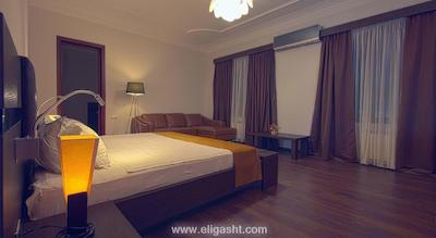 گلدن پالاس بوکیت بینتانگ