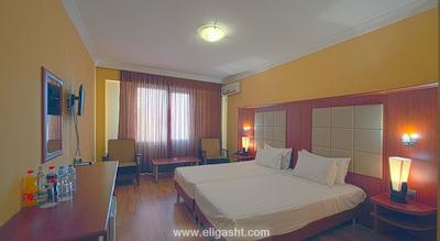 گلدن پالاس بوکیت بینتانگ