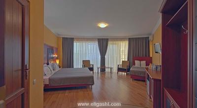 گلدن پالاس بوکیت بینتانگ