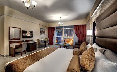 ساندی مگا هتل