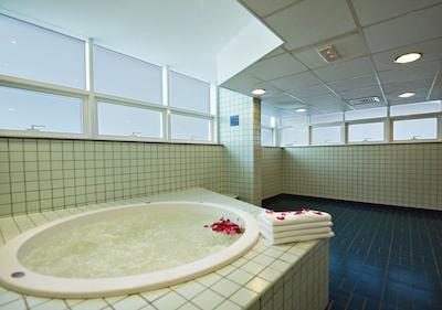 ساندی مگا هتل