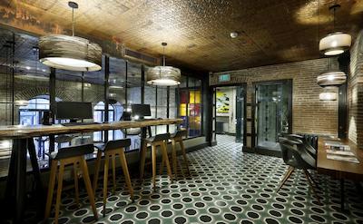 اکونیک د پابلیک