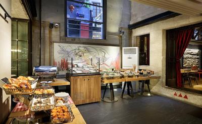 اکونیک د پابلیک